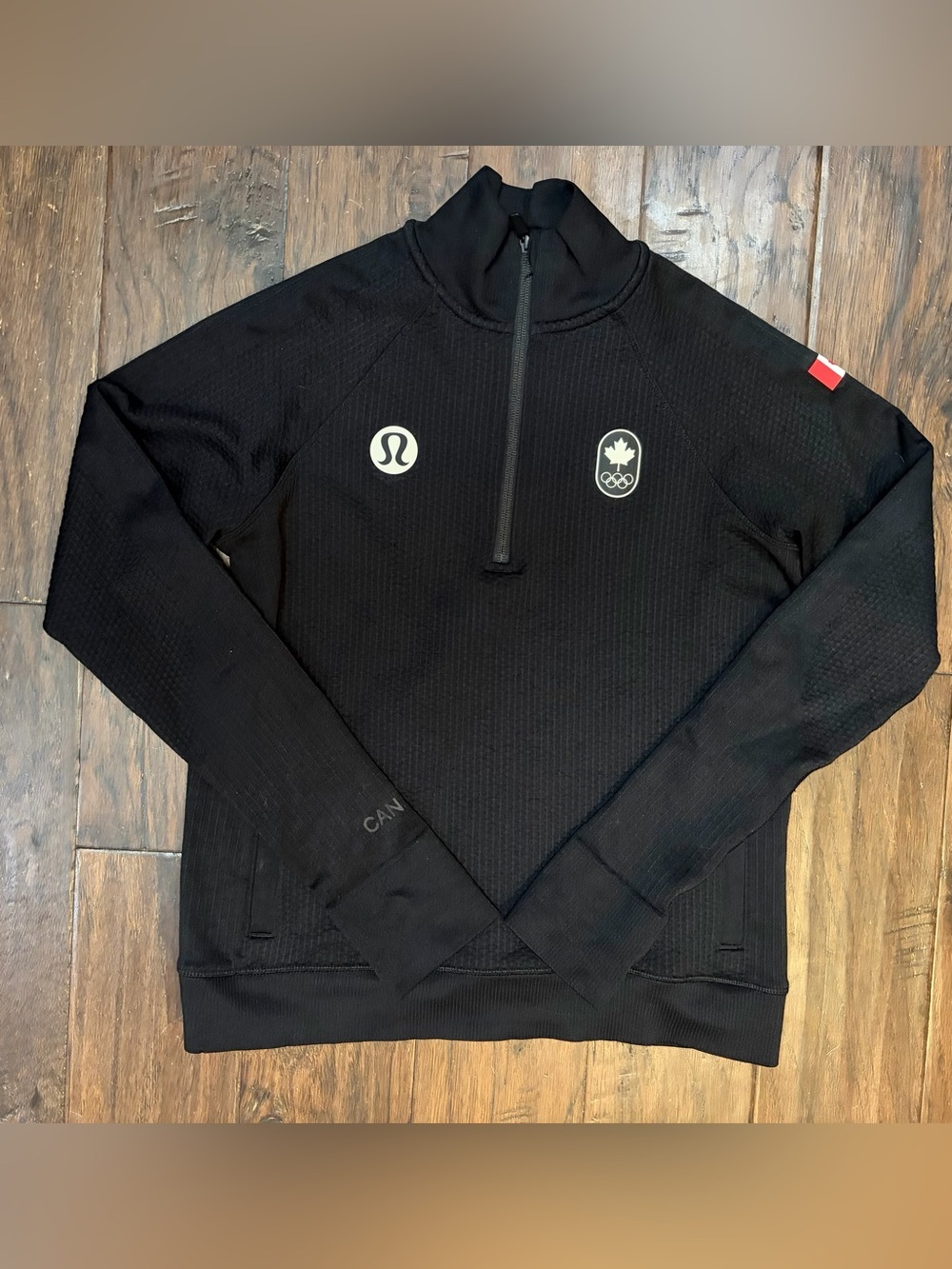 Lululemon Team Canada Olympic Engineered Warmth Half Zip Black Size 6